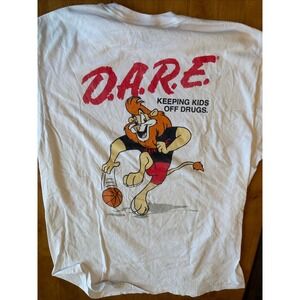 DARE Keeping Kids Off Drugs T-Shirt Mens XL White Daren Lion Basketball Graphic